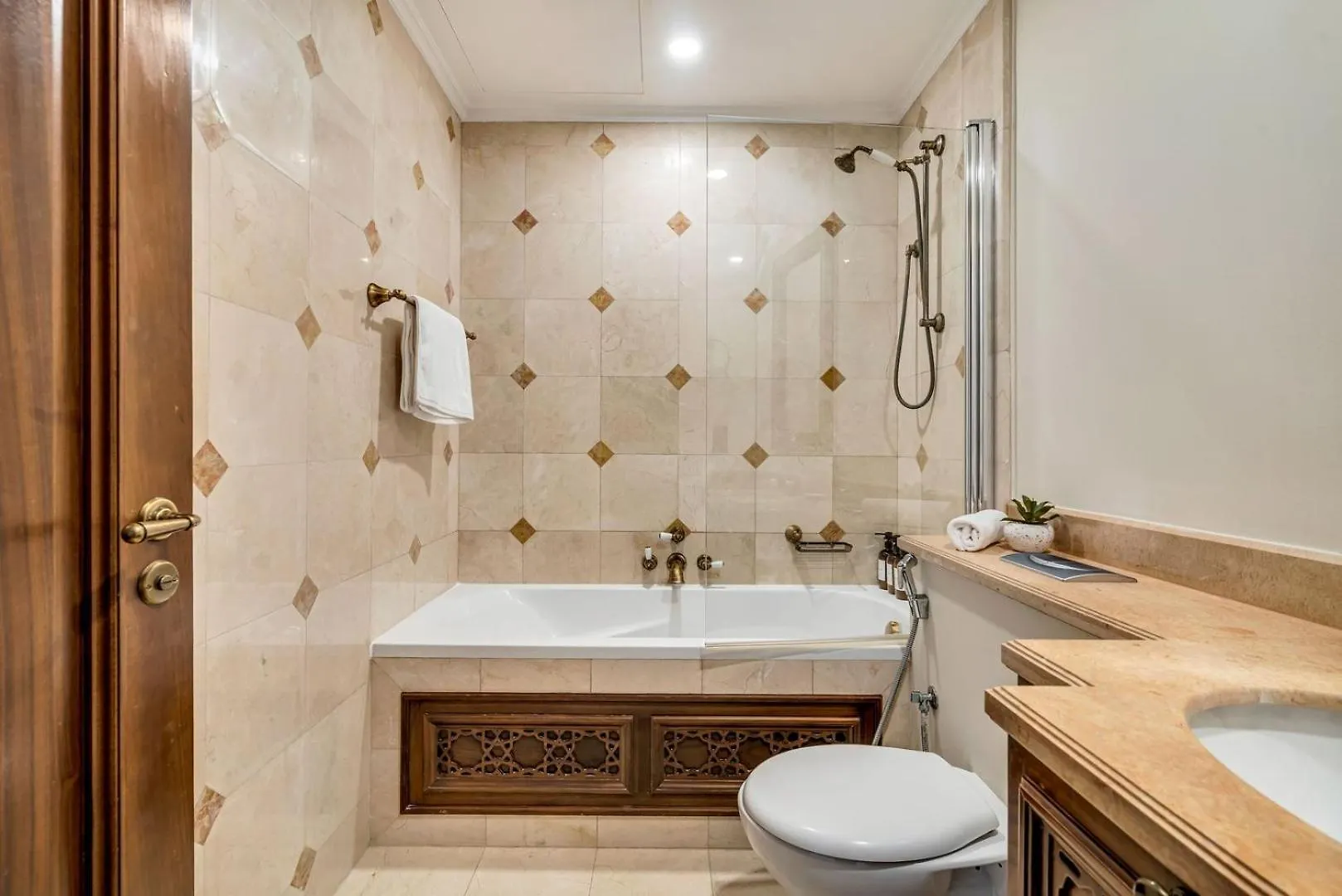 Guestready - Downtown Retreat With City Views Dubái